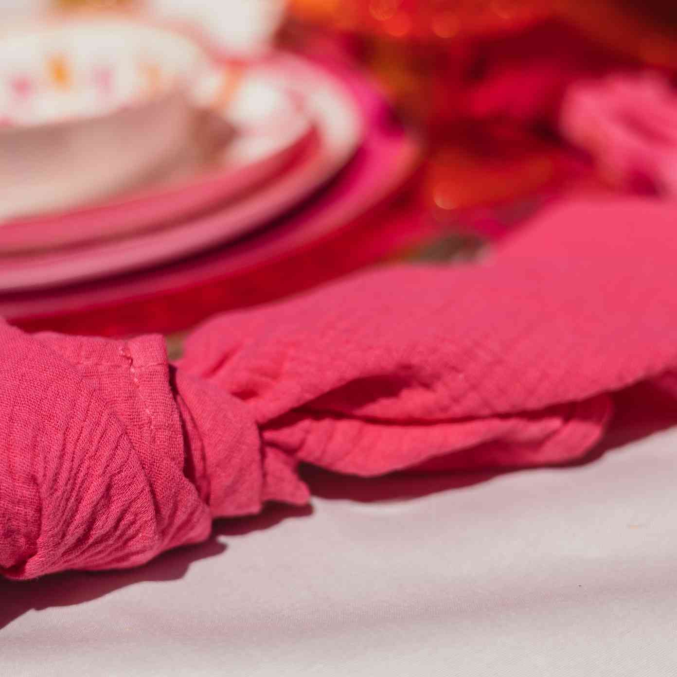 eventzauber-stoffserviette-musselin-pink-struktur-serviette image 3