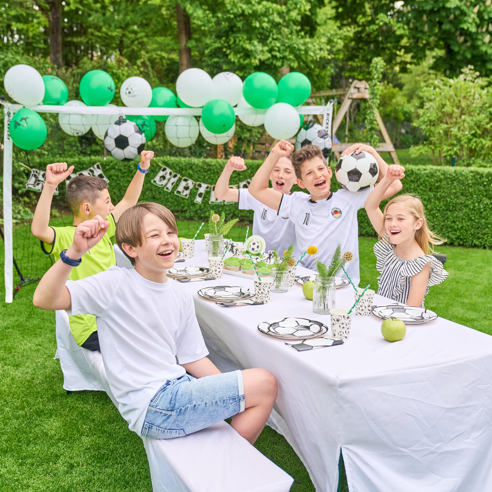 little-birthday-fu-ball-mottobox-partyset-126-teile-f-r-8-kinder image 4