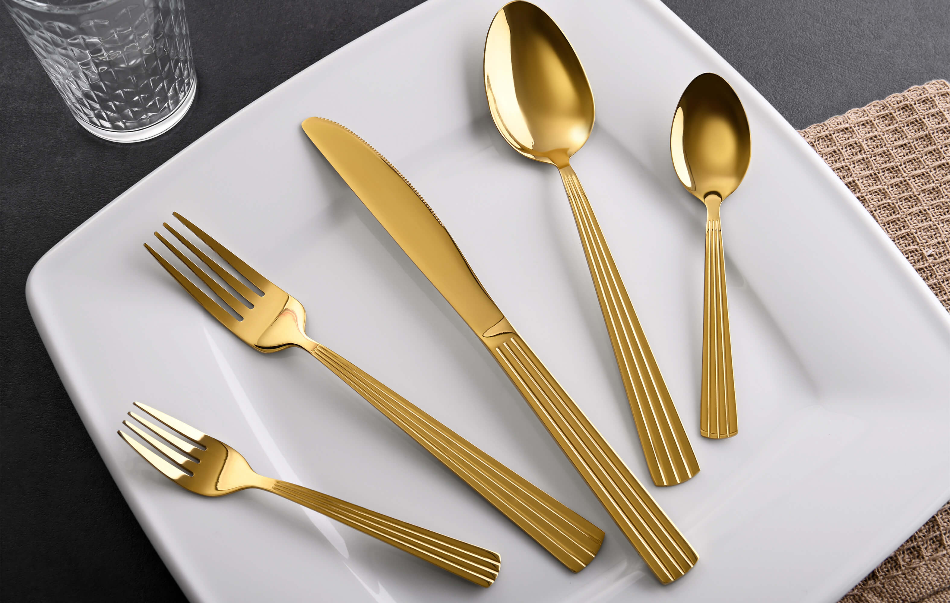 eventzauber-golden-grace-besteck-set-gold-matt-modern image 2