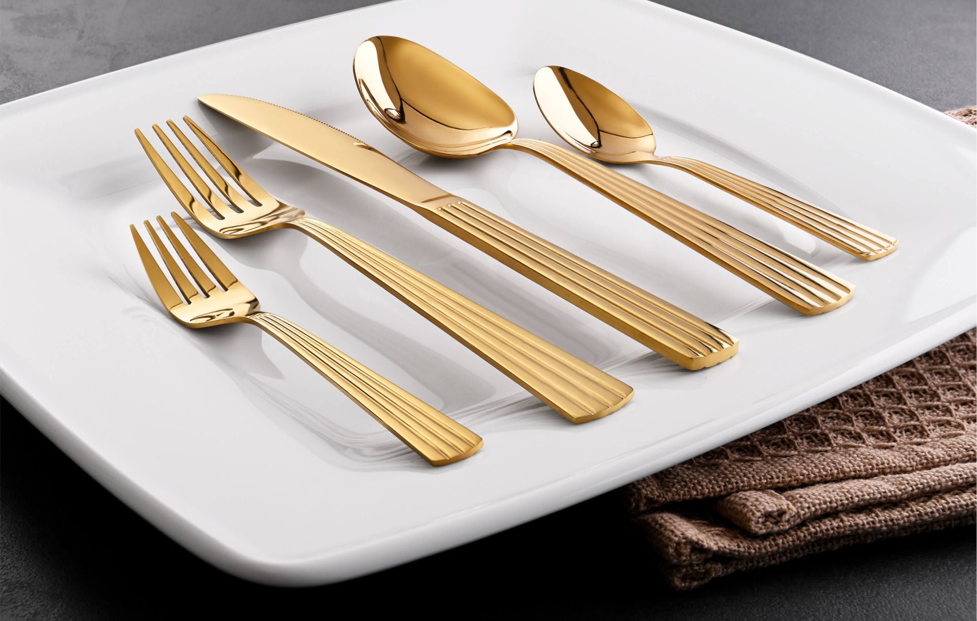eventzauber-golden-grace-besteck-set-gold-matt-modern image 3