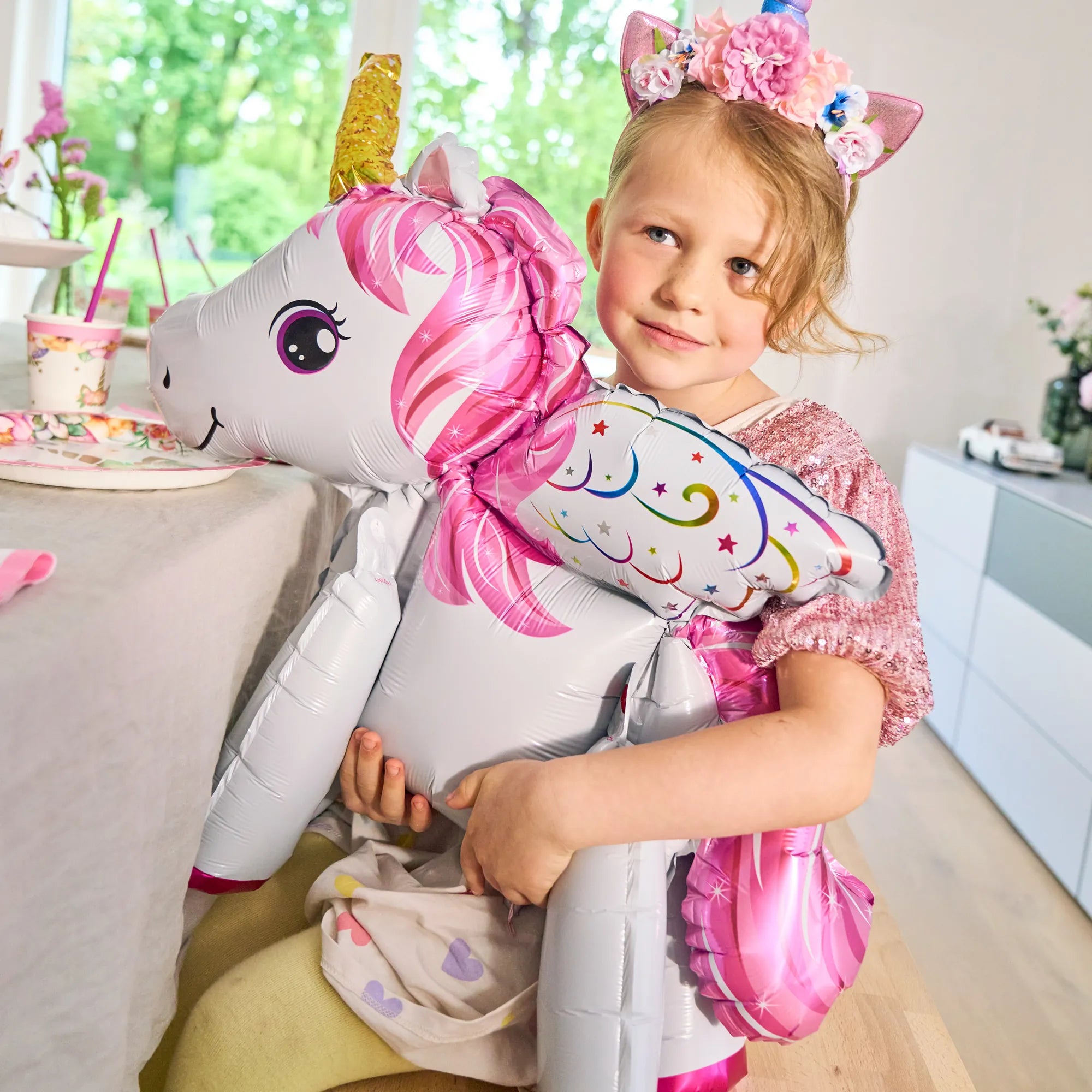 little-birthday-einhorn-xxl-folien-luftballon-78x63-cm image 3