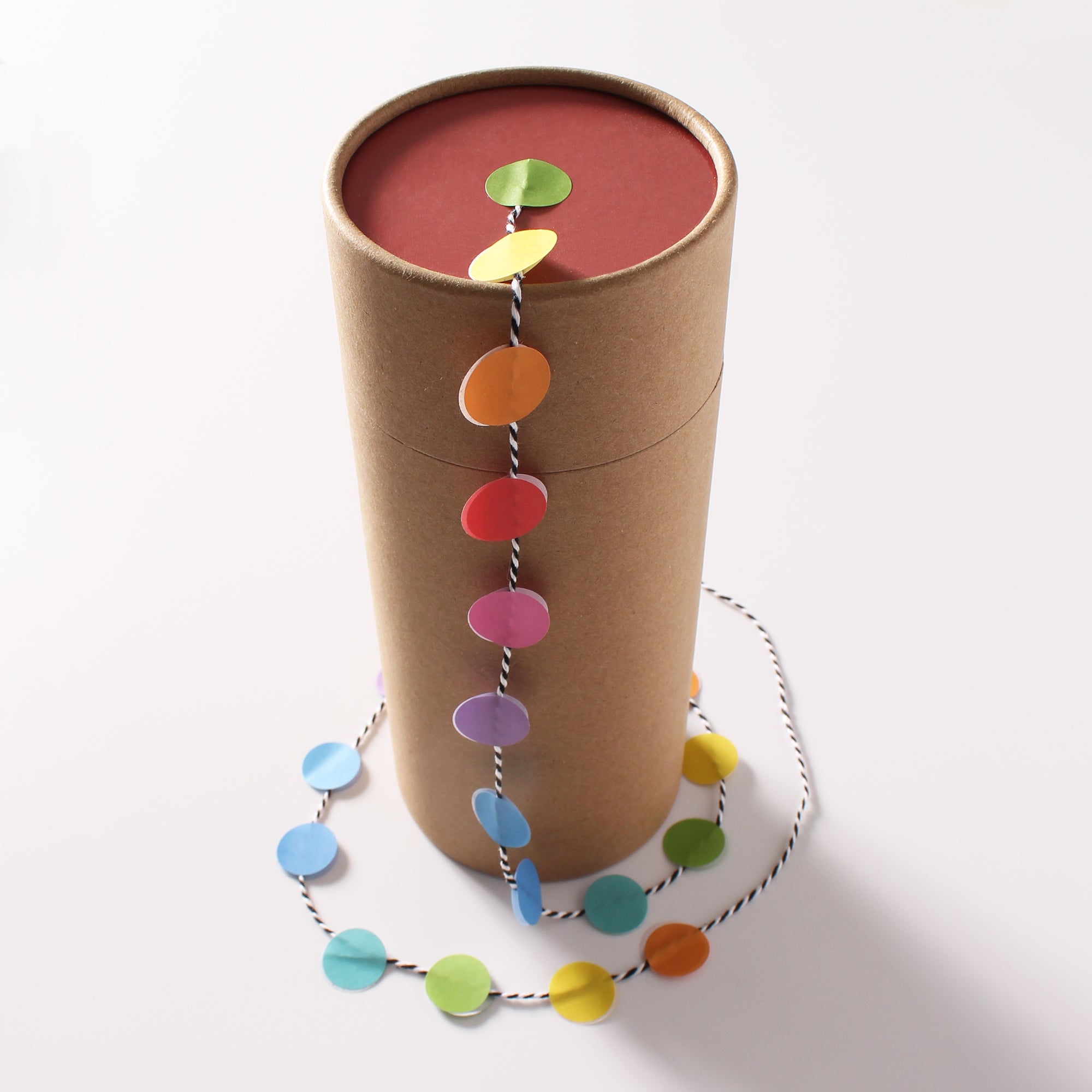 dot-on-rainbow-dots-3er-set-klebepunkte-20-mm-bunt image 2