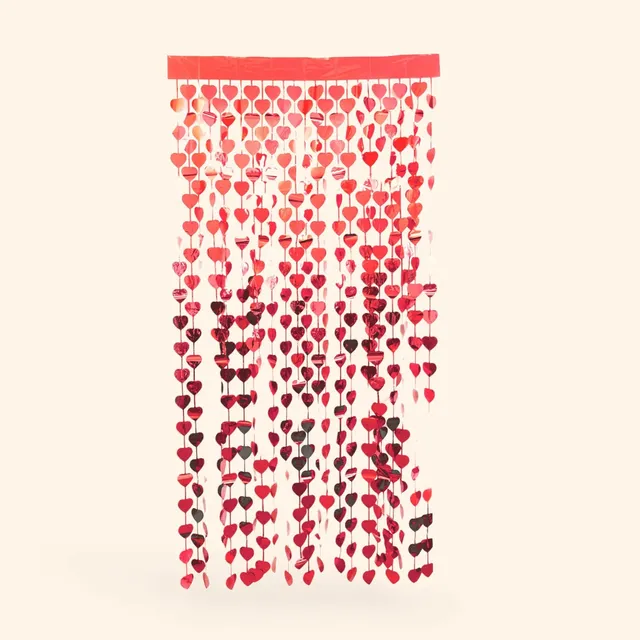little-birthday-lametta-vorhang-rotes-herz-1x2-m image 1