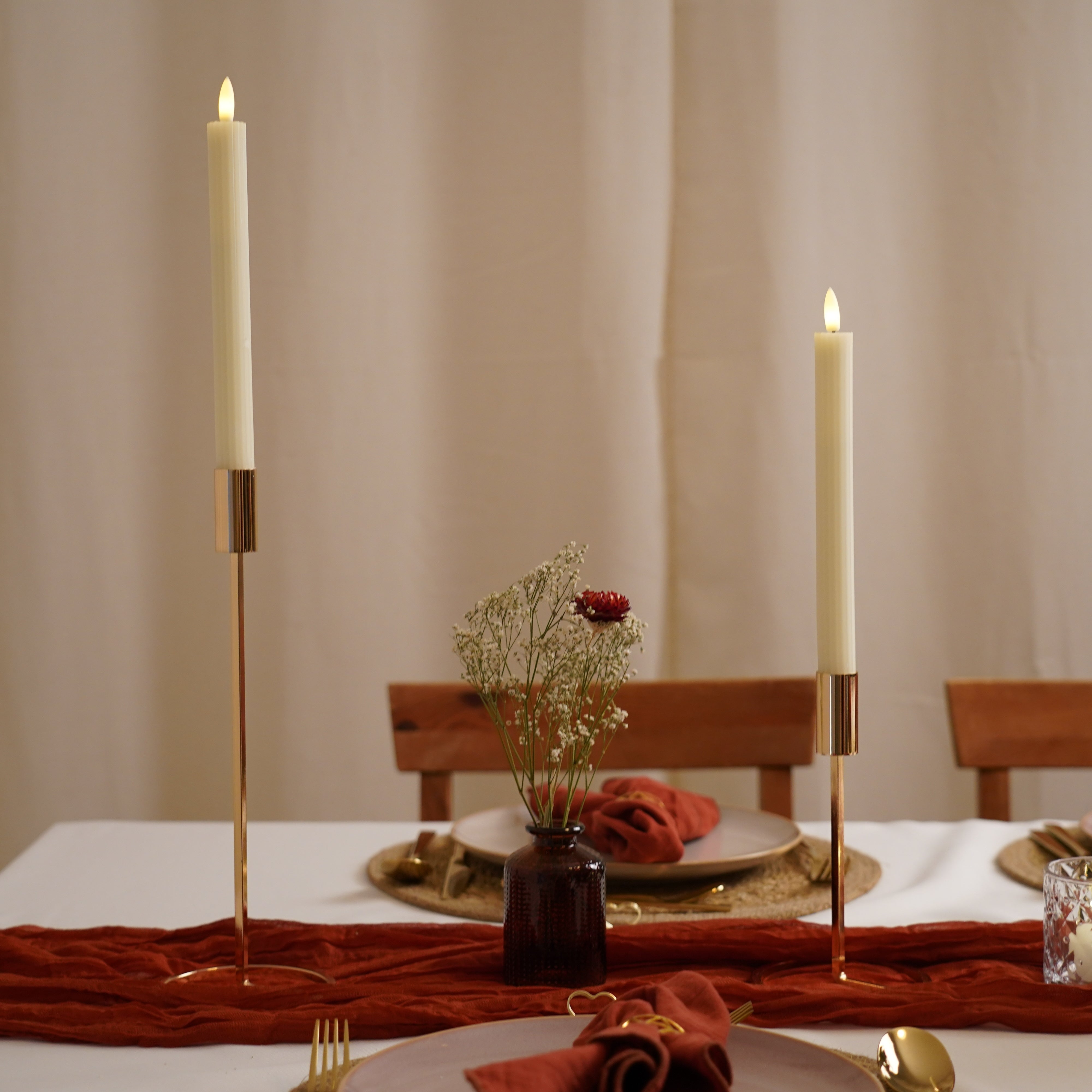 eventzauber-led-kerzen-stabkerze-echtwachs-cremewei-mieten image 3