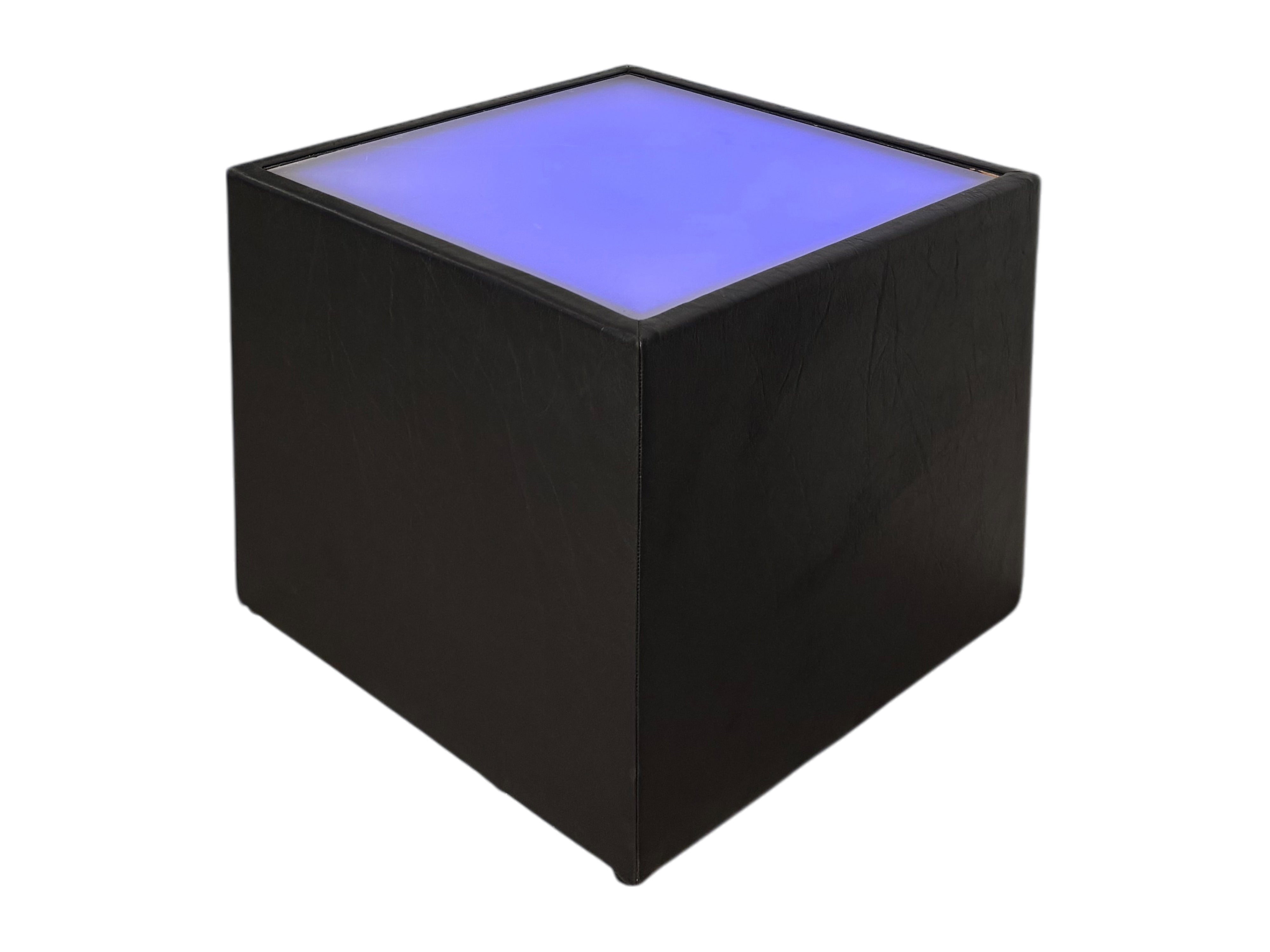 eventverleih-schleswig-holstein-lounge-tisch-schwarz-40x40x32 image 2