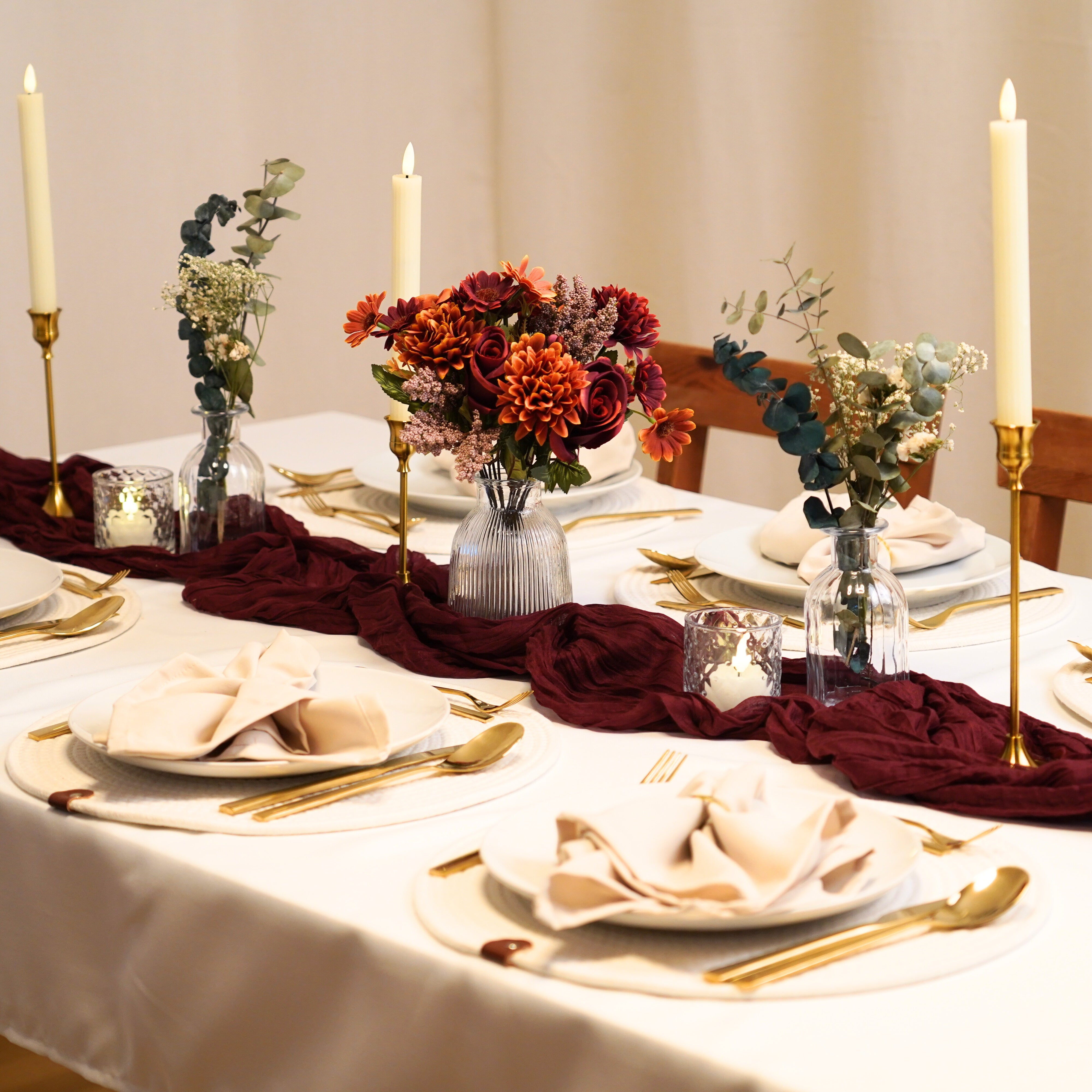 eventzauber-tischdeko-komplettset-modern-bordeaux-gold-basic image 2