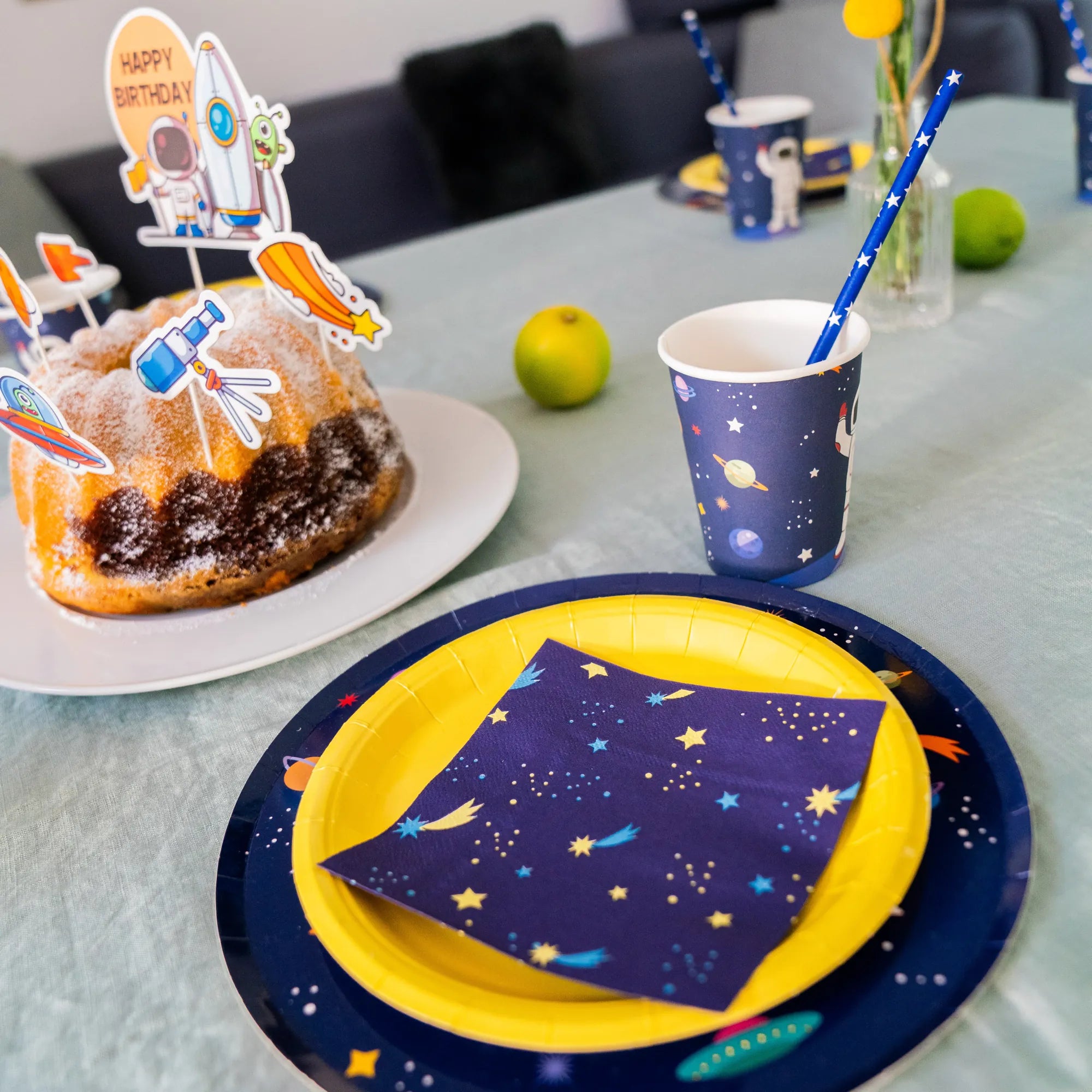 little-birthday-geburtstags-mottobox-astronaut-partyset-119-tlg image 4